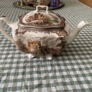 Johnson Brothers vintage Old Britton Tutor,  village Square, Footed, teapot